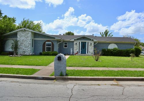 2706 S 104th East Ave, Tulsa, OK, 74129-7479 | Card Image