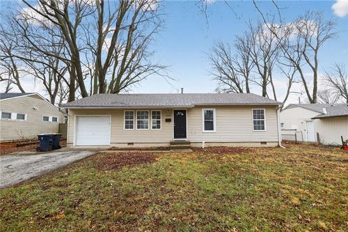 7402 109th St, Kansas City, MO, 64134-2911 | Card Image