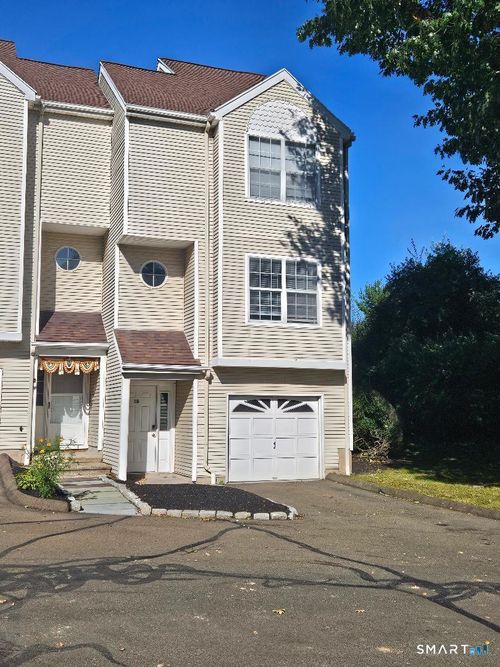 1g-2390 State St, Hamden, CT, 06517-3711 | Card Image