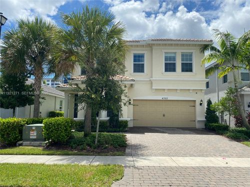 4352 Large Leaf Ln, Hollywood, FL, 33021-2661 | Card Image