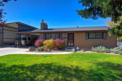 10492 S 420 E, Sandy, UT, 84070-4856 | Card Image