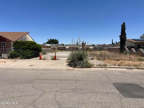 10716 Jadestone St, El Paso, TX, 79924-1636 | Card Image