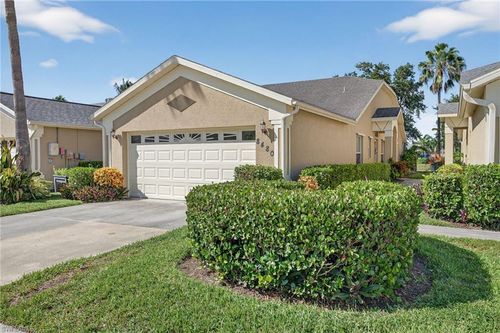 l558-8480 Ibis Cove Cir, NAPLES, FL, 34119-7743 | Card Image