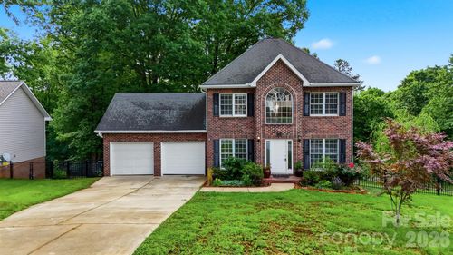 1737 9th Street Place Se, Hickory, NC, 28602 | Card Image