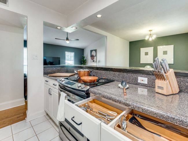 305 Westover Dr, House other with 3 bedrooms, 2 bathrooms and null parking in Euless TX | Image 8