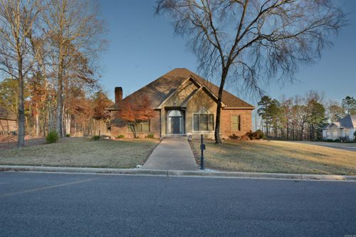145 Gardens Gate Dr, Hot Springs, AR, 71913-8186 | Card Image
