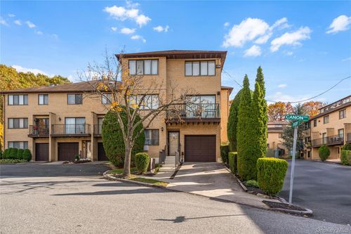 a-17 Gregory Ln, Staten Island, NY, 10314-5984 | Card Image