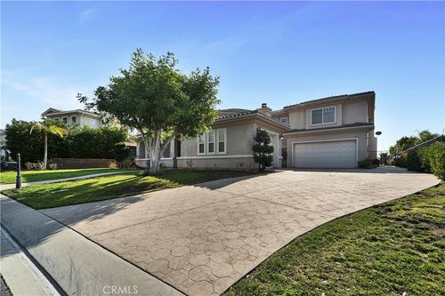 19726 Trammell Ln, Chatsworth, CA, 91311-1906 | Card Image