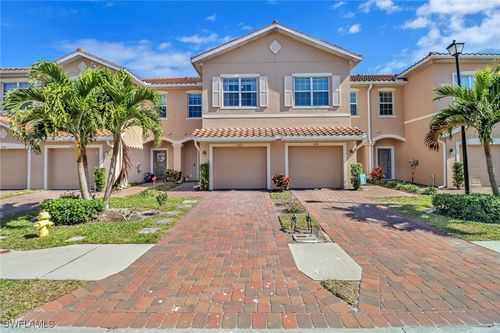 2722 Citrus St, NAPLES, FL, 34120-5357 | Card Image