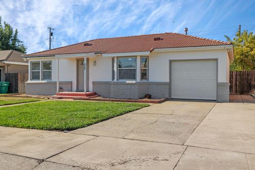 525 Eureka Ave, Lodi, CA, 95240-1015 | Card Image