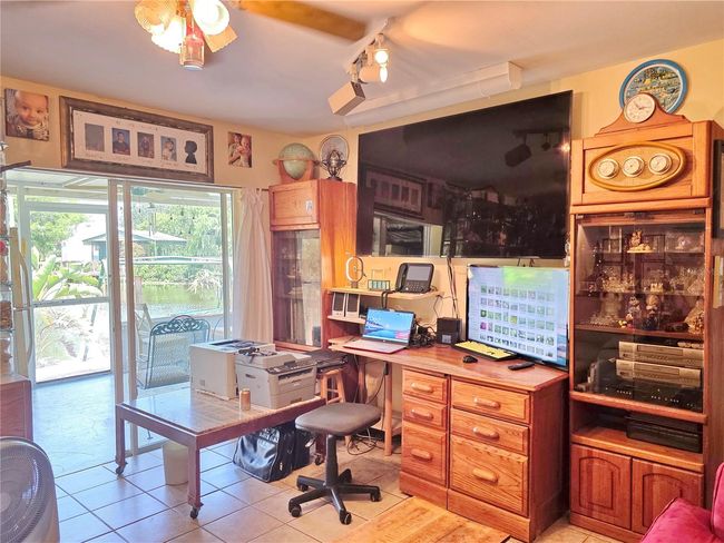 Living Room | Image 14