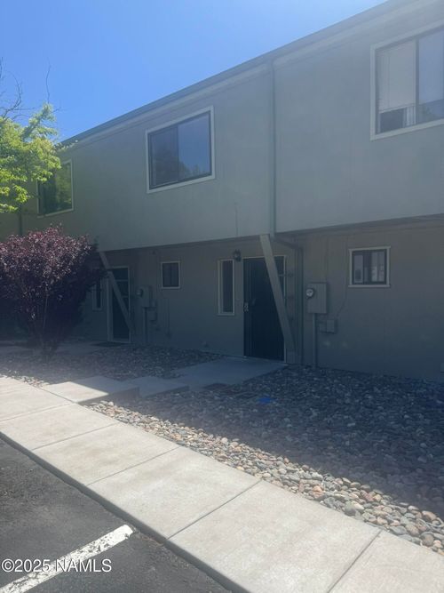 6-6401 N Saint Nicholas Circle, Flagstaff, AZ, 86004 | Card Image
