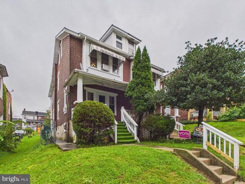 129 S 3rd Ave, COATESVILLE, PA, 19320-3721 | Card Image