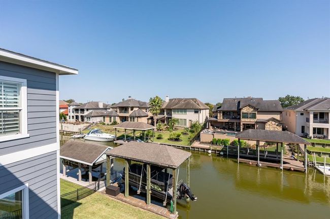 211 Valmar St, House other with 4 bedrooms, 4 bathrooms and 2 parking in Kemah TX | Image 46