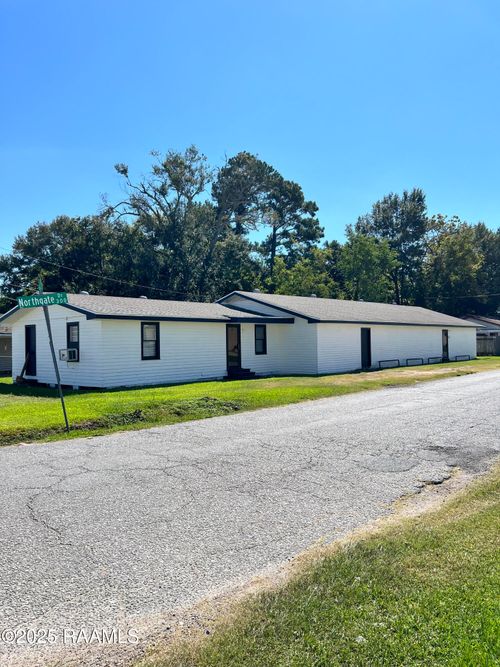 100 W Pine St, Lafayette, LA, 70501-2912 | Card Image