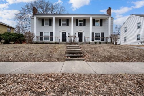 627-629 E Meyer Blvd, Kansas City, MO, 64131-1113 | Card Image