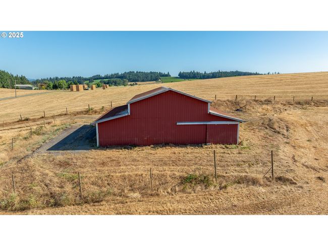 11795 Ne Finn Hill Loop, House other with 3 bedrooms, 2 bathrooms and 3 parking in Carlton OR | Image 11