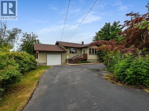 138 100th Street, Castlegar, BC, V1N3C8 | Card Image