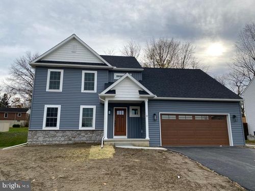 327 W Fritz Ave, QUARRYVILLE, PA, 17566-1311 | Card Image