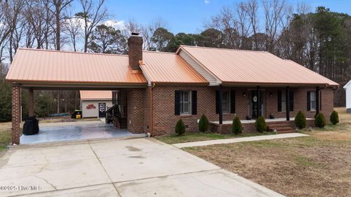 1055 Kelly Dr, Nashville, NC, 27856-7944 | Card Image