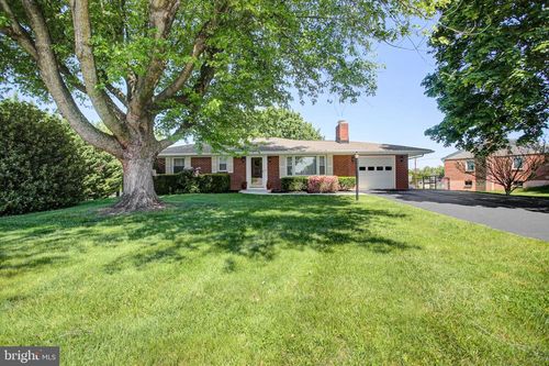 13606 Dixie Dr, HAGERSTOWN, MD, 21742-2321 | Card Image