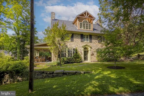 97 E Bells Mill Rd, PHILADELPHIA, PA, 19118-2614 | Card Image