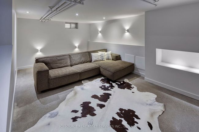 70 Crescent Rd, House attached with 4 bedrooms, 4 bathrooms and null parking in Toronto ON | Image 6