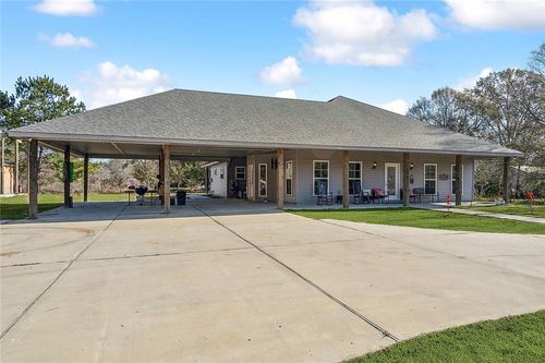 320 Yearling Loop, Pearl River, LA, 70452-5468 | Card Image