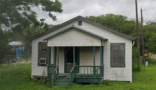 207 San Diego, Agua Dulce, TX, 78330 | Card Image