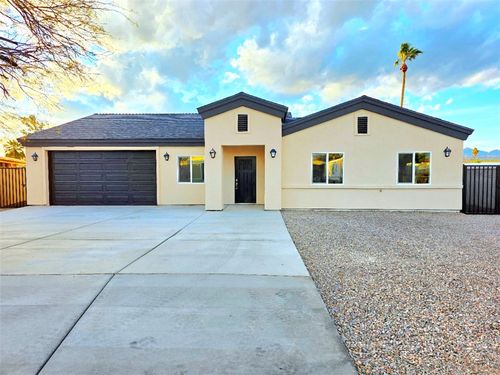 1379 Winkler Ln, Bullhead City, AZ, 86442-6740 | Card Image