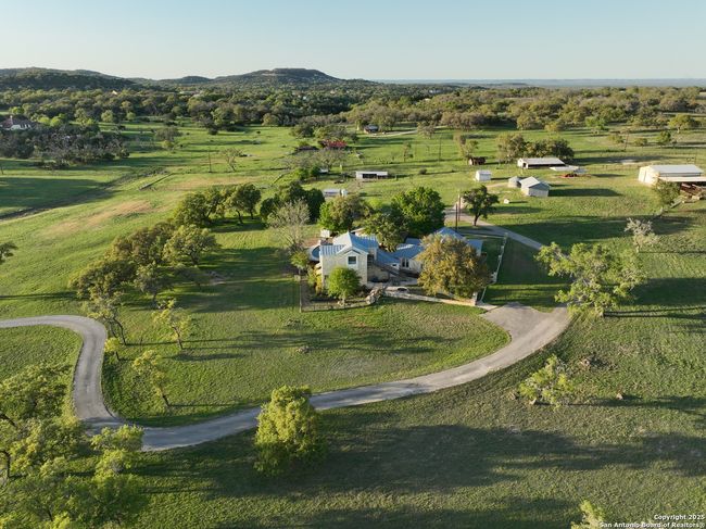 70 Cleo Ln, House other with 4 bedrooms, 4 bathrooms and null parking in Boerne TX | Image 79