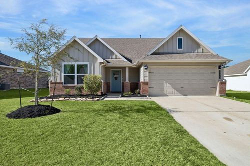 334 Lakeway Cir, Anahuac, TX, 77514 | Card Image