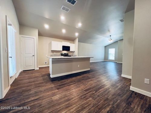 913 Tulane St, Lubbock, TX, 79403-2113 | Card Image