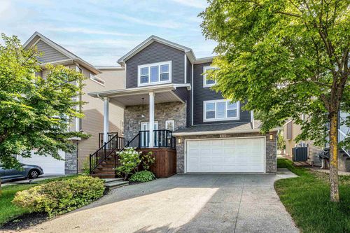 208 Hollyhock Way, House with 5 bedrooms, 4 bathrooms and 4 parking in Bedford NS | Card Image