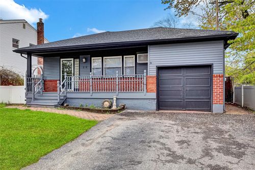 66 Phelps Ln, North Babylon, NY, 11703-4015 | Card Image