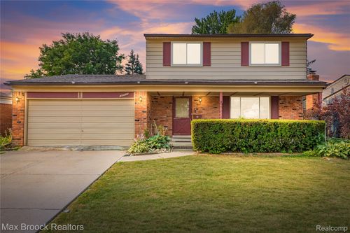 2868 Belcher Drive, Sterling Heights, MI, 48310 | Card Image