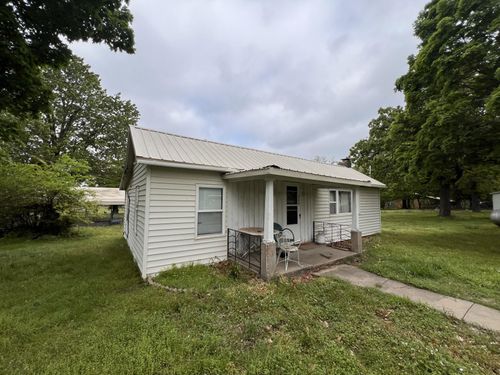 305 Lorton Ave, Disney, OK, 74340-9301 | Card Image
