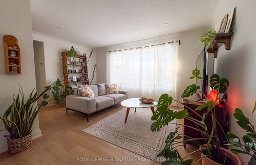 437 Upper Kenilworth Avenue, Hamilton, ON, L8T4G7 | Card Image