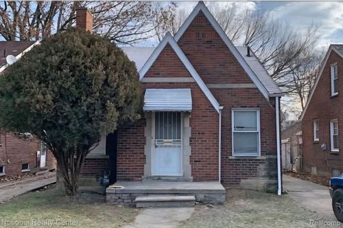 8227 Coyle St, Detroit, MI, 48228-2450 | Card Image