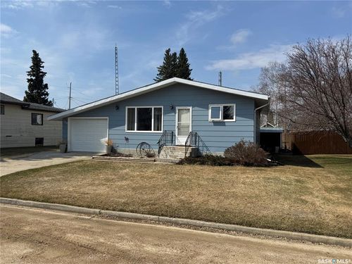 320 1 Ave E, Englefeld, SK, S0K2A1 | Card Image