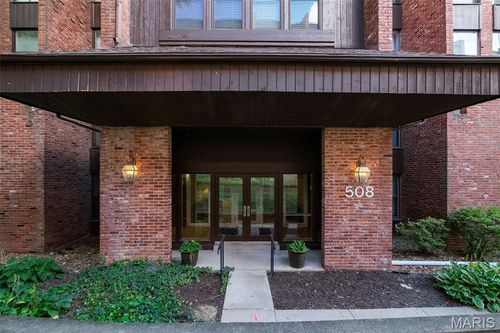 apt-301-508 Coeur De Royale Dr, Creve Coeur, MO, 63141-6939 | Card Image