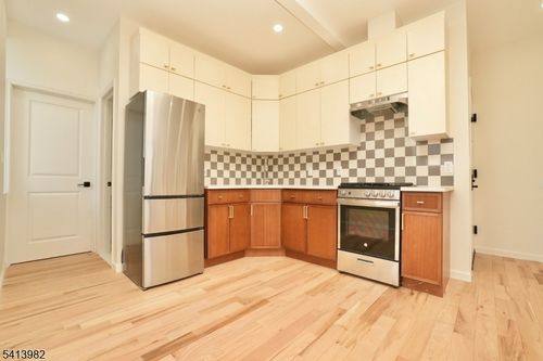 apt-7-15 Palisade Ave, Bogota, NJ, 07603-1834 | Card Image