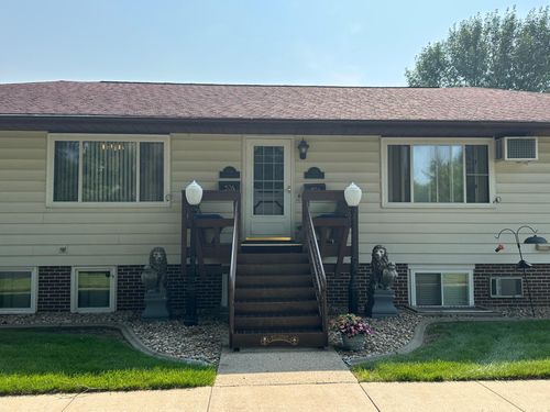 506 N Mckenzie St, Luverne, MN, 56156-1530 | Card Image