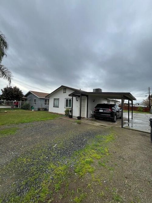 19545 Wallace Rd, Strathmore, CA, 93267-9610 | Card Image