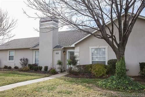 8212 S 84th Eastavenue, Tulsa, OK, 74133 | Card Image