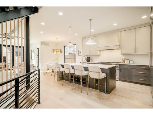415 S Williams St, Denver, CO, 80209-2638 | Card Image