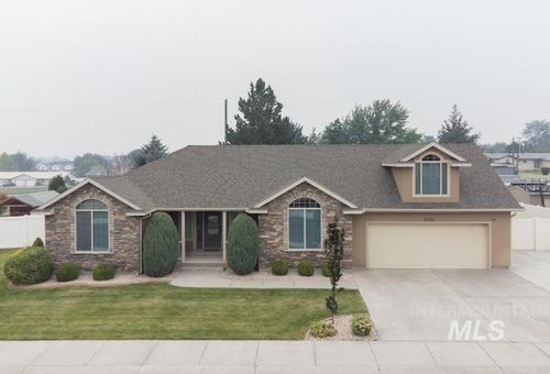 1030 Oakwood Ave, Burley, ID, 83318-1488 | Card Image