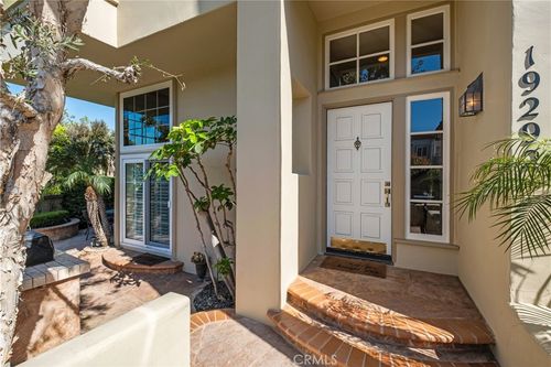 19292 Sawgrass Ln, Huntington Beach, CA, 92648 | Card Image