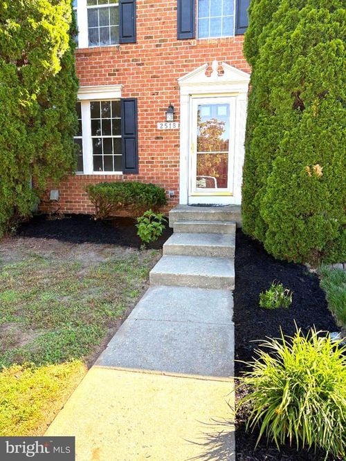 2518 Summers Ridge Dr, ODENTON, MD, 21113-1587 | Card Image