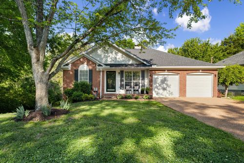 2561 Edinburgh St, Old Hickory, TN, 37138-4609 | Card Image